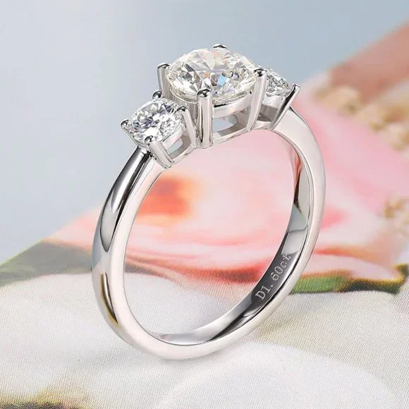 Certified 4ct. t.w. Moissanite Diamond 3 Stone Wedding Engagement Ring NEW